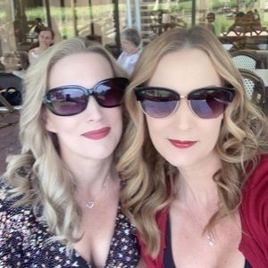 Meet your Posher, Corinne